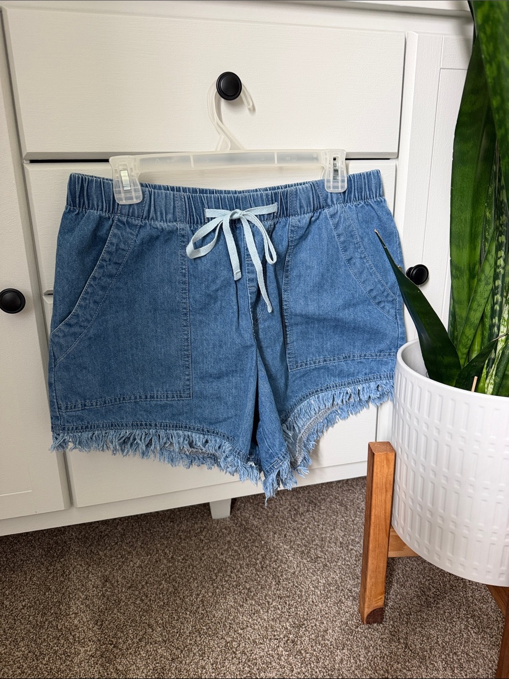 Blue Denim Drawstring Frayed Hem Women’s Shorts